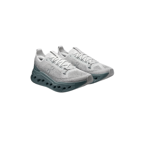 On CloudSurfer Max Wide